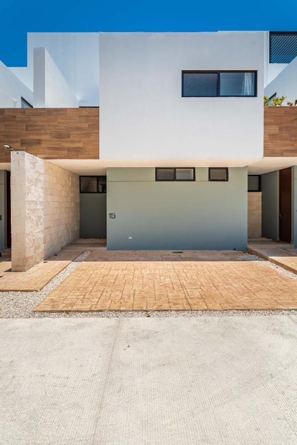Entire House- 3Br With Private Roof Top Deck Плая дел Кармен Екстериор снимка